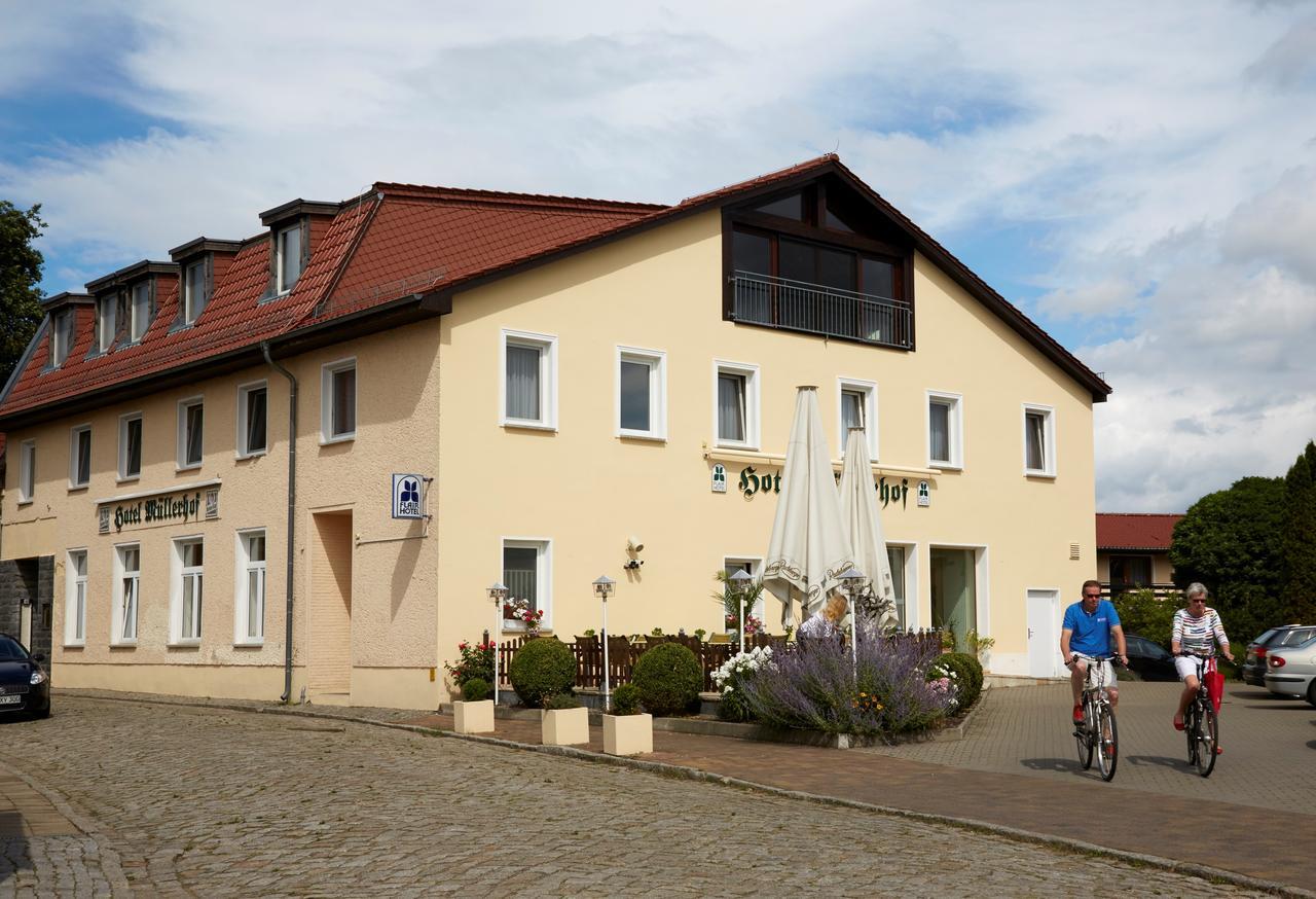 Bed & Breakfast Hotel Muellerhof Caputh Buitenkant foto
