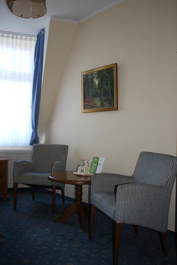 Bed & Breakfast Hotel Muellerhof Caputh Buitenkant foto