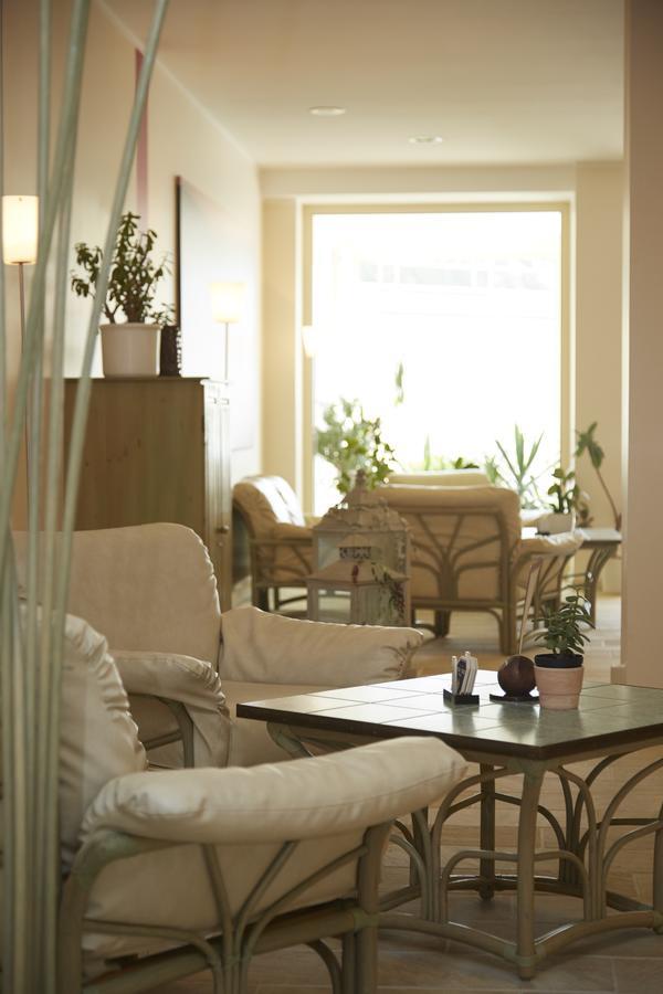 Bed & Breakfast Hotel Muellerhof Caputh Buitenkant foto