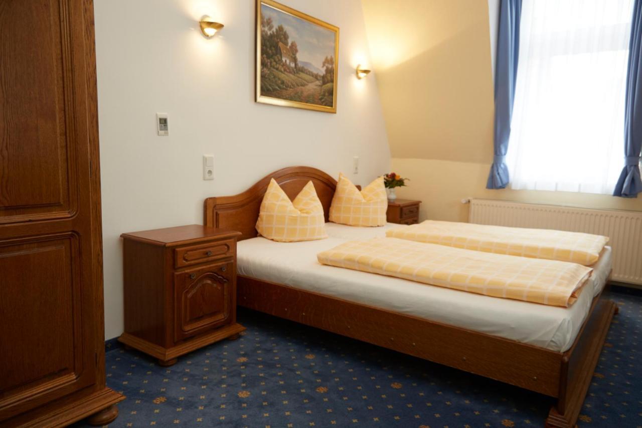 Bed & Breakfast Hotel Muellerhof Caputh Buitenkant foto
